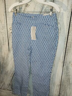 NWT!!  CHICOS 2 so Slimming Summer Travel Pants Vacay Beach Blues